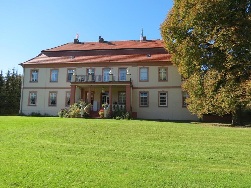 Schloss Lohm Екстер'єр фото